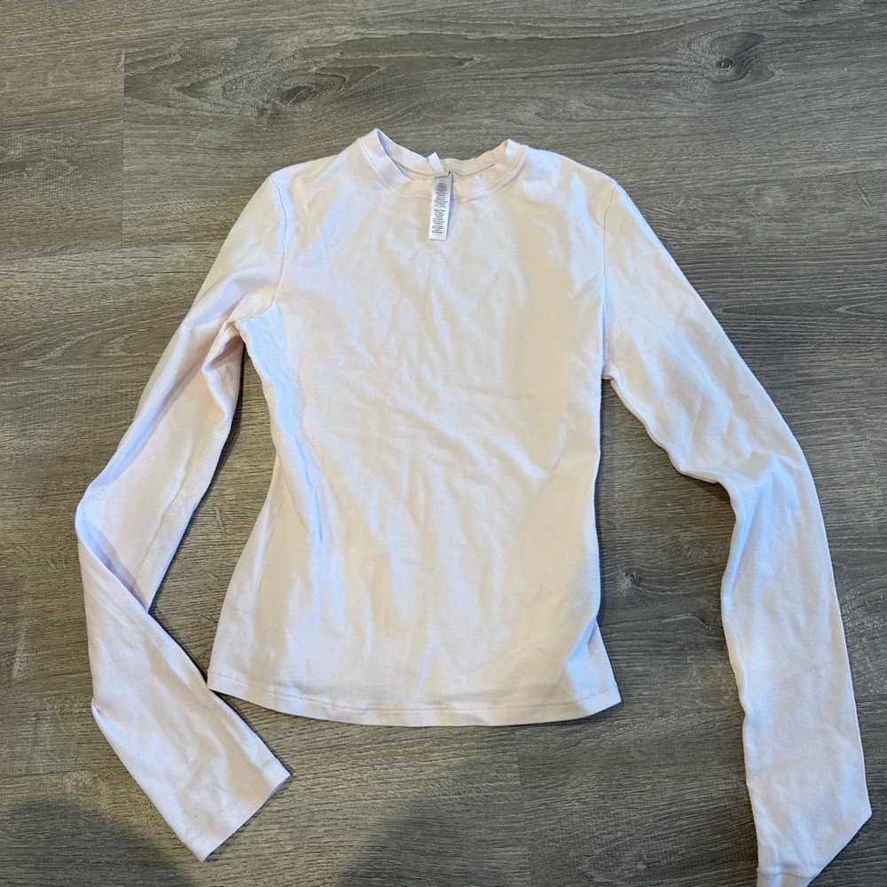 Skims barely pink cotton long sleeve size small